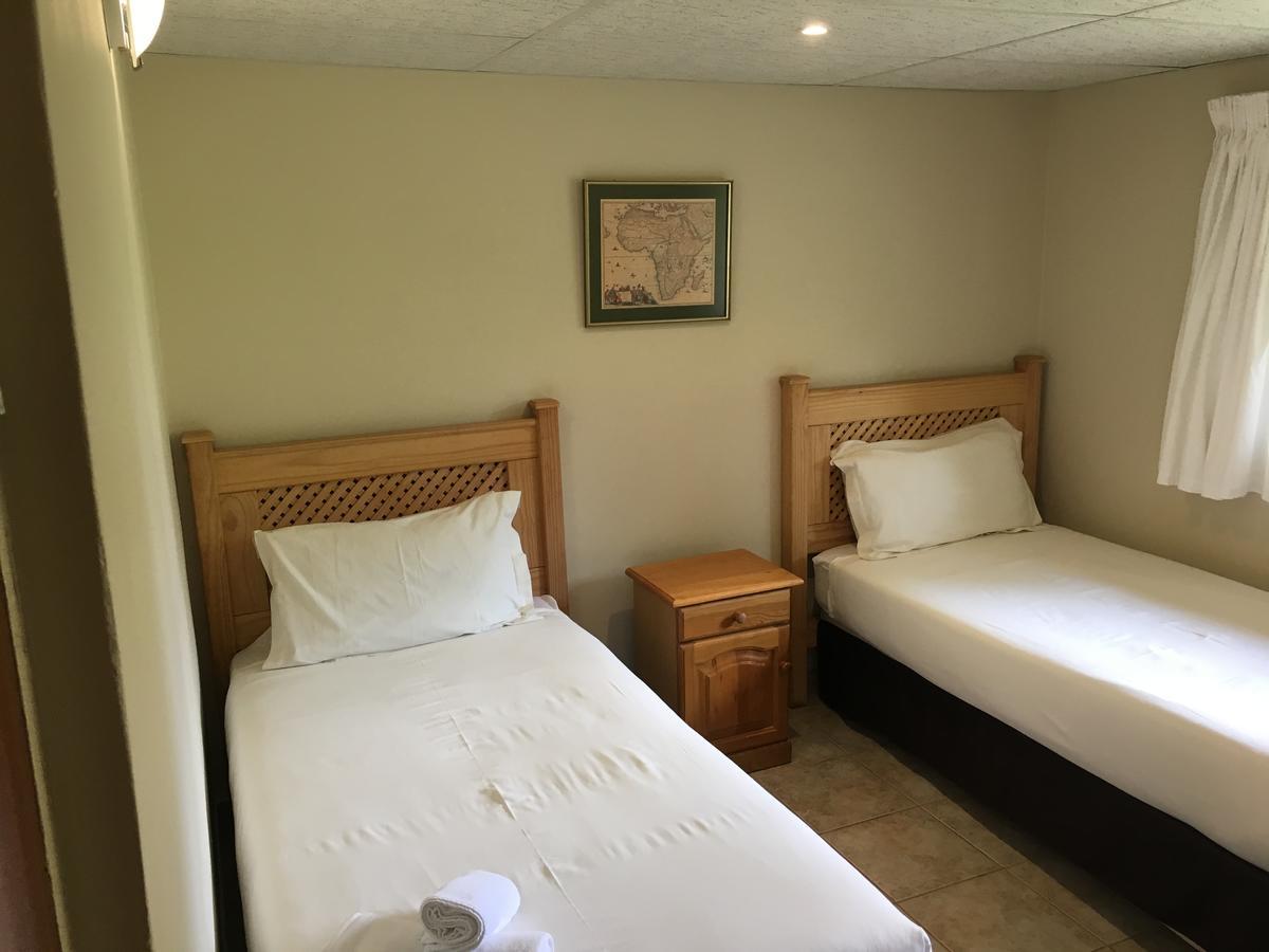 Dragon Peaks Mountain Resort Champagne Valley Екстер'єр фото