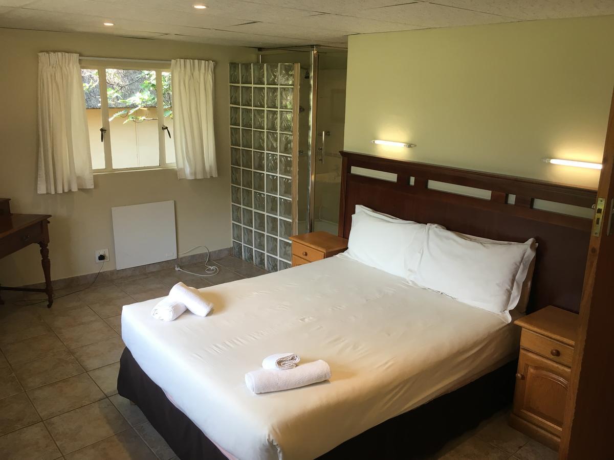 Dragon Peaks Mountain Resort Champagne Valley Екстер'єр фото