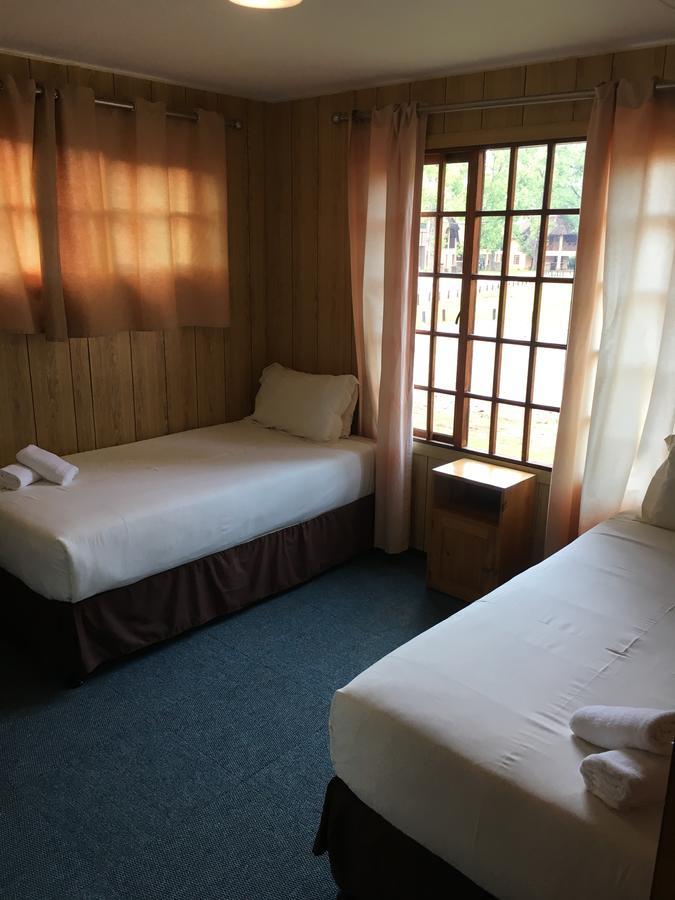 Dragon Peaks Mountain Resort Champagne Valley Екстер'єр фото