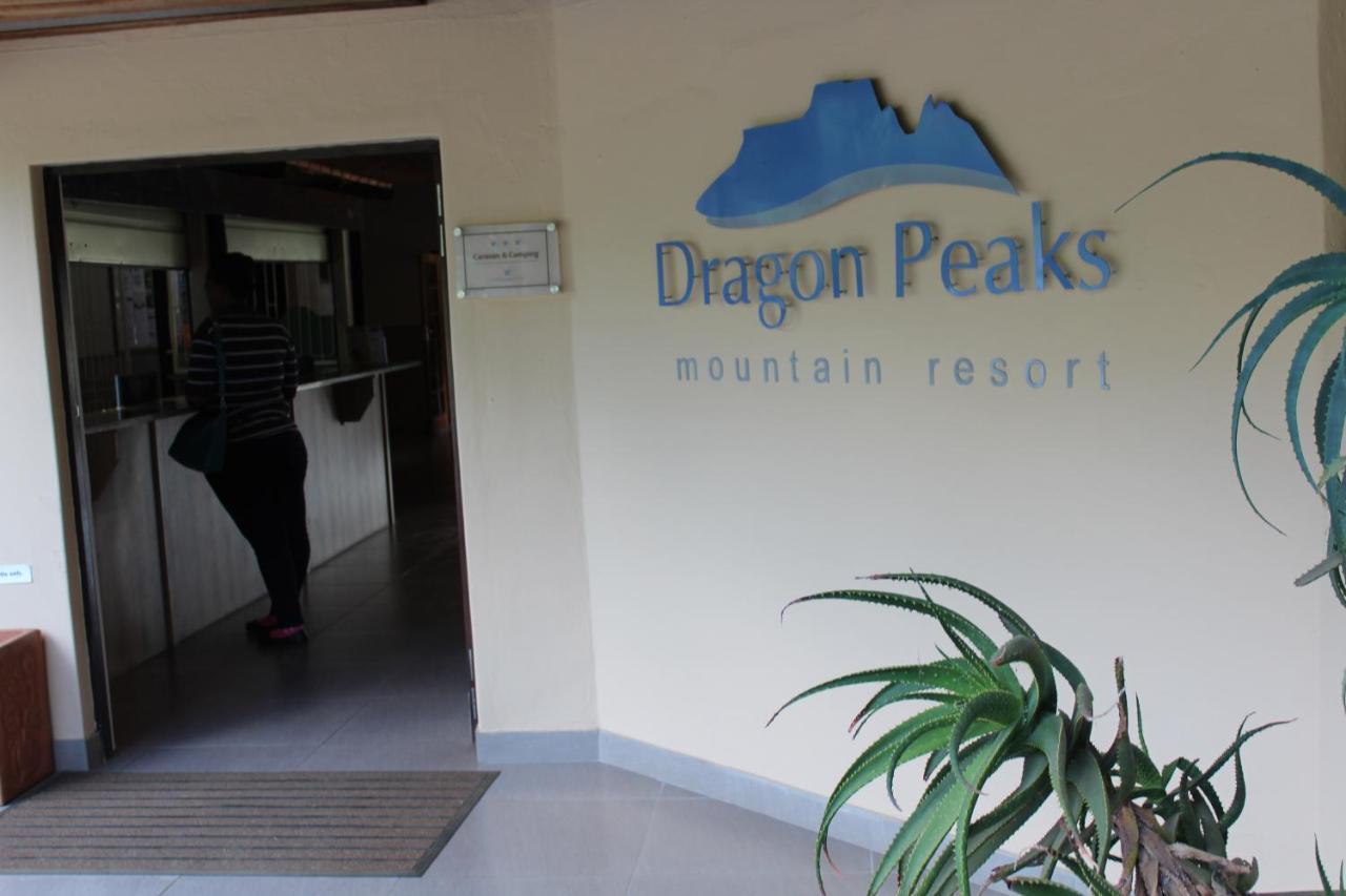 Dragon Peaks Mountain Resort Champagne Valley Екстер'єр фото